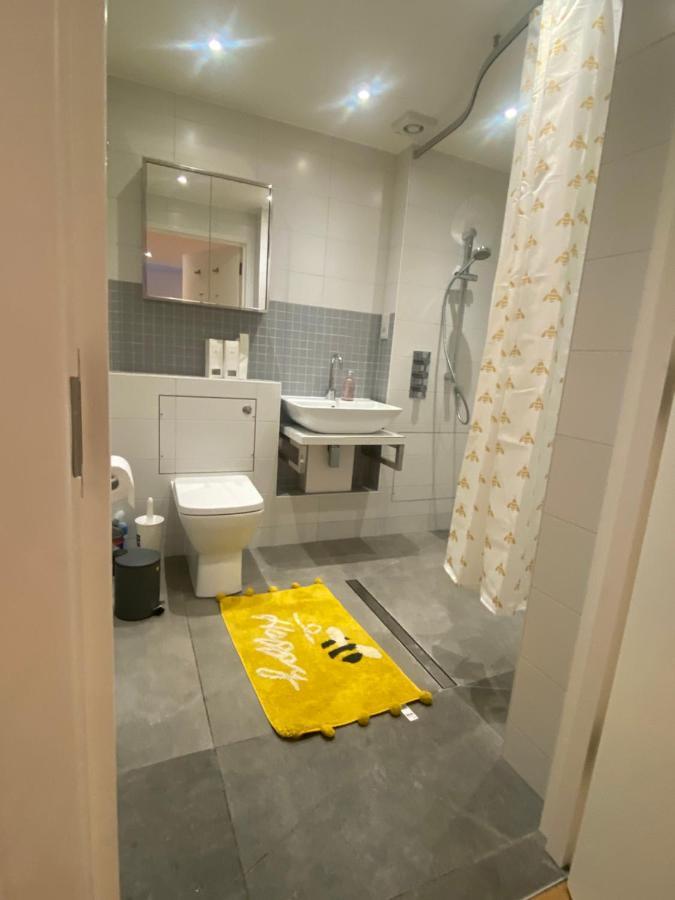 Chic 3 Bedroom Flat With Private Terrace In Holloway Near Finsbury Park Londres Extérieur photo