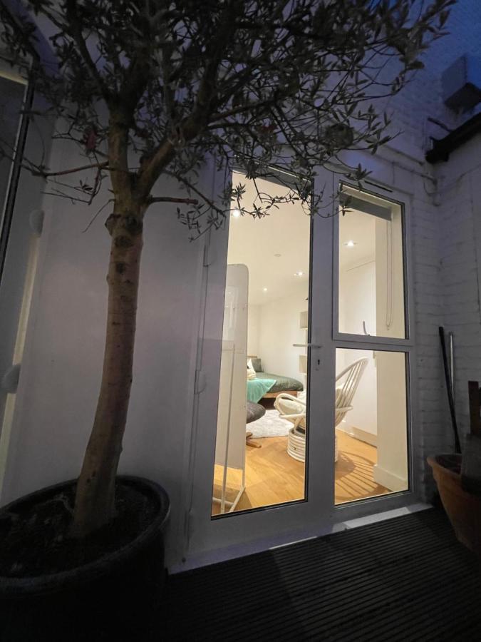 Chic 3 Bedroom Flat With Private Terrace In Holloway Near Finsbury Park Londres Extérieur photo