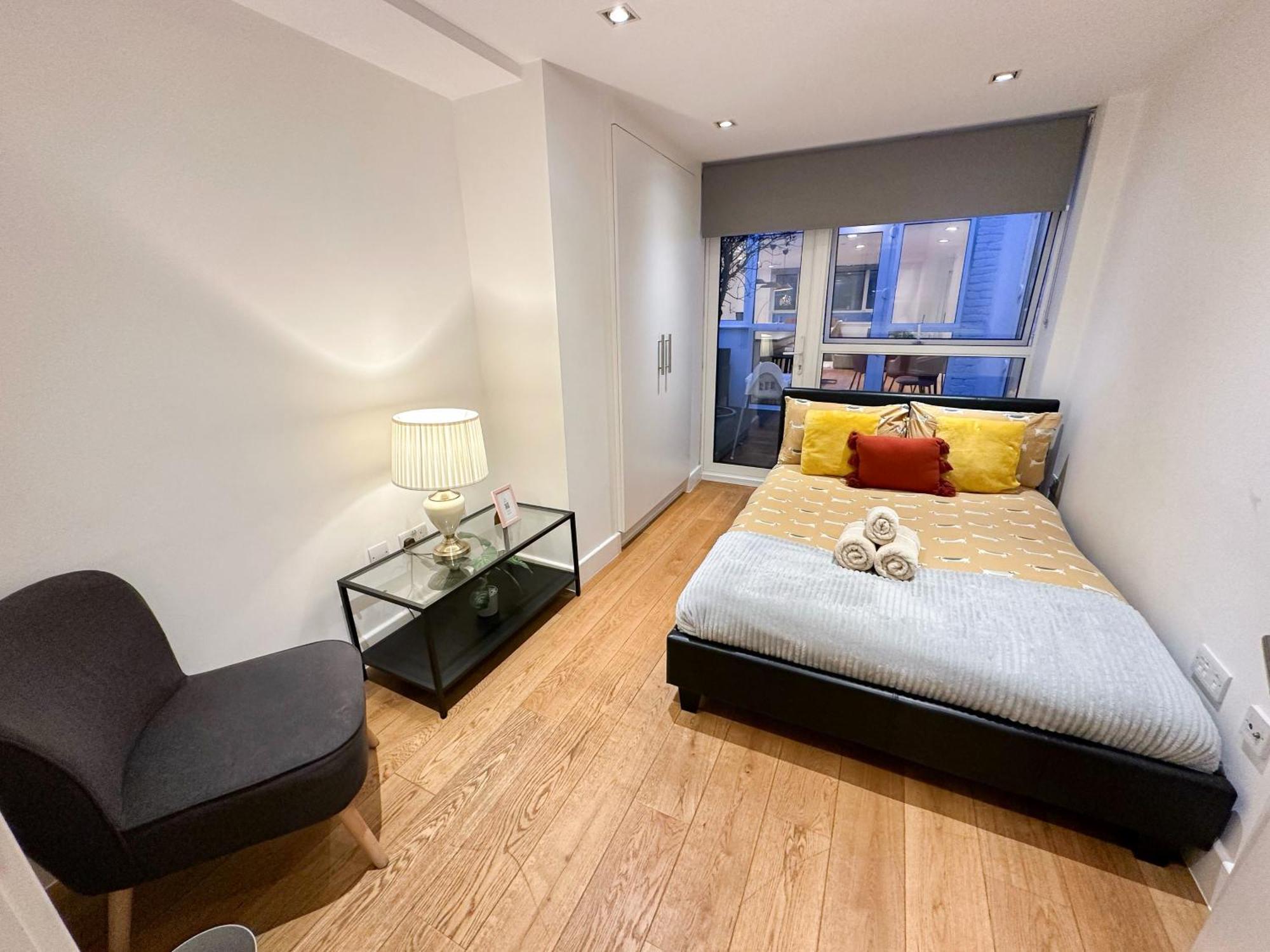 Chic 3 Bedroom Flat With Private Terrace In Holloway Near Finsbury Park Londres Extérieur photo